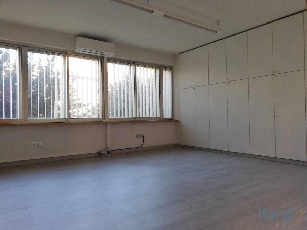 For rent of office in Burgos