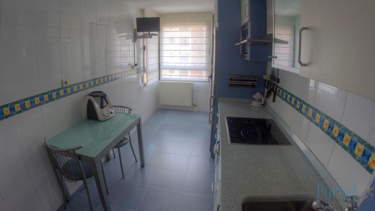 For sale of flat in Burgos