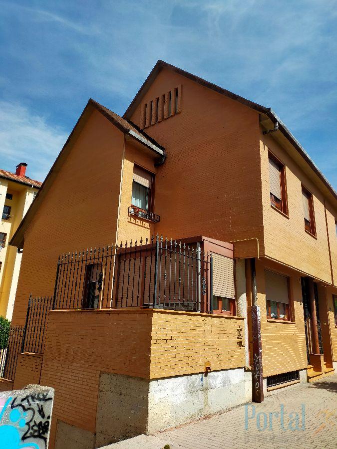 Venta de casa en Burgos