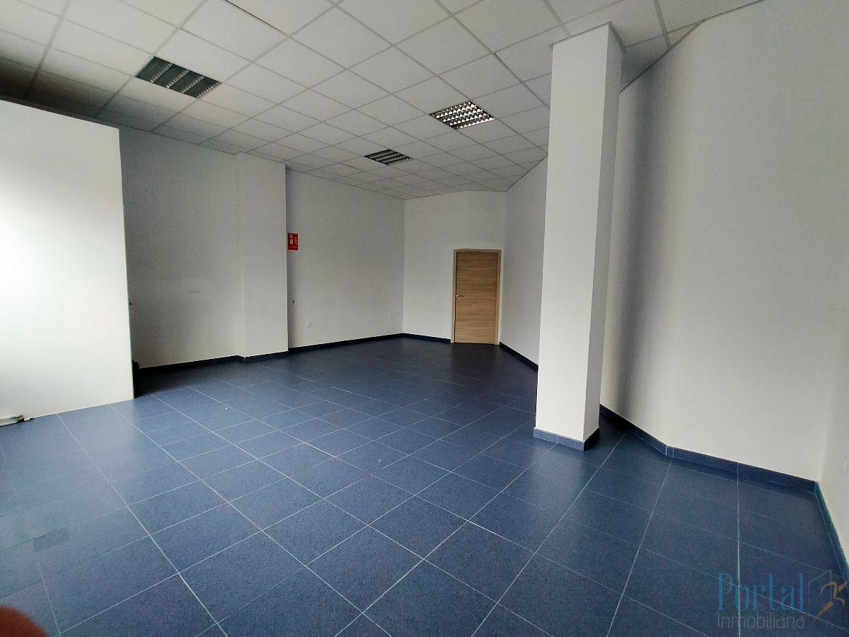 For rent of commercial in Burgos