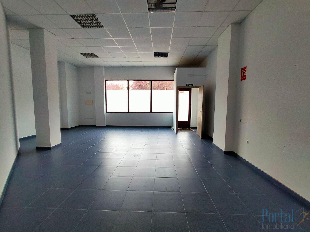 For rent of commercial in Burgos
