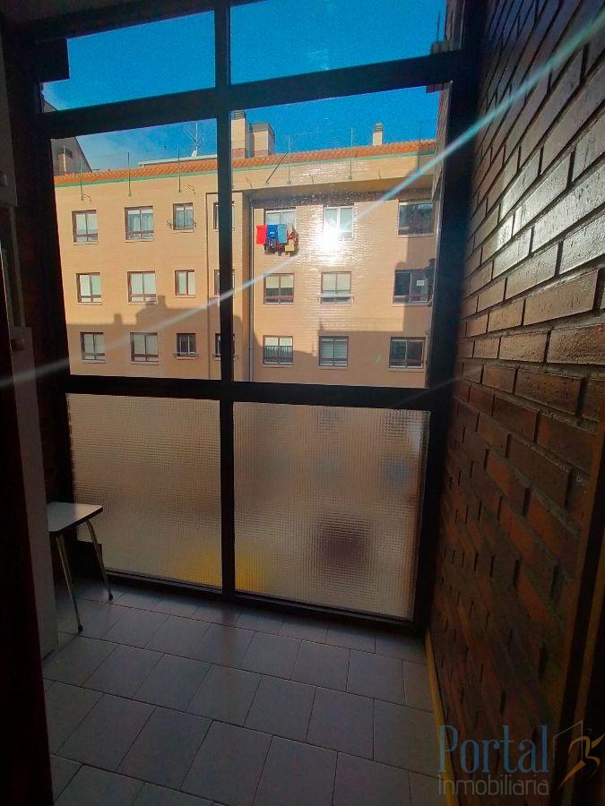For sale of flat in Burgos