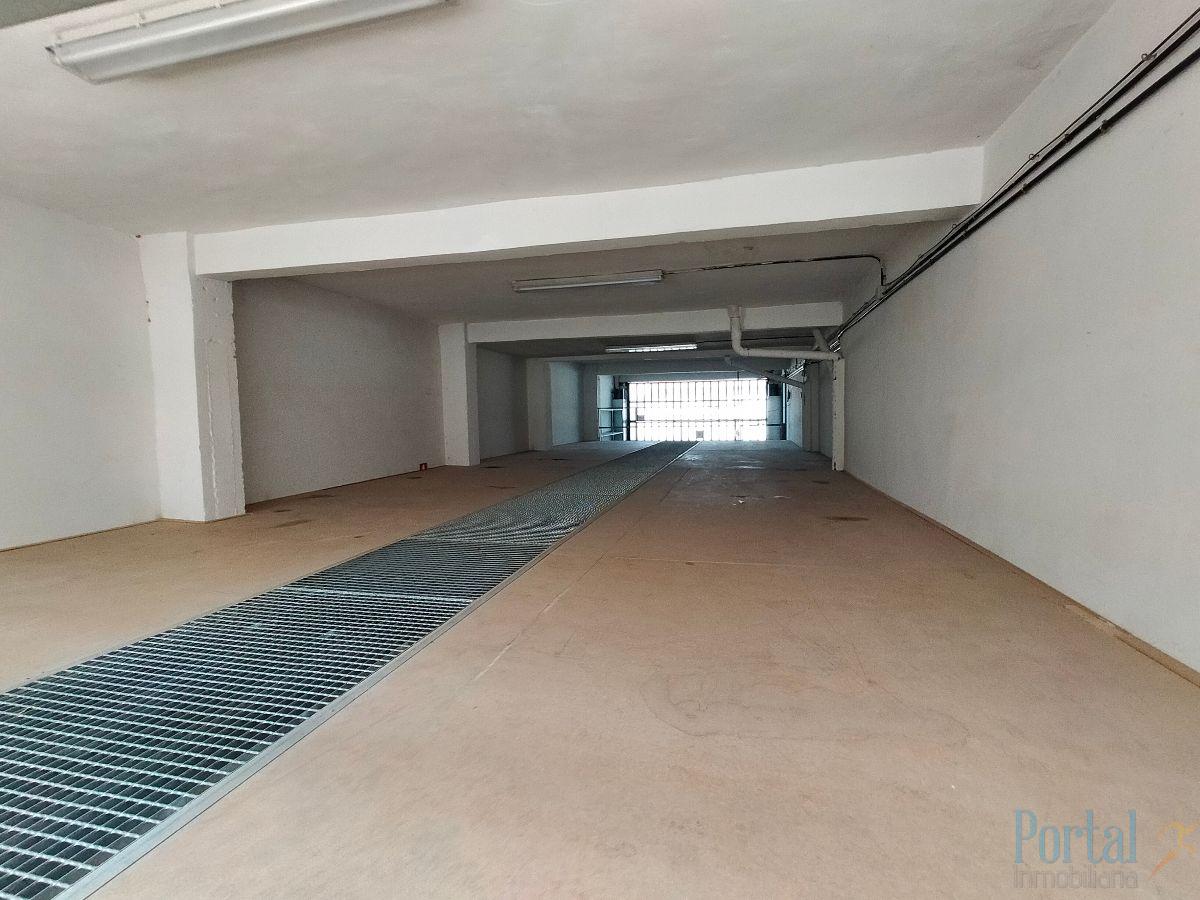 For sale of commercial in Burgos