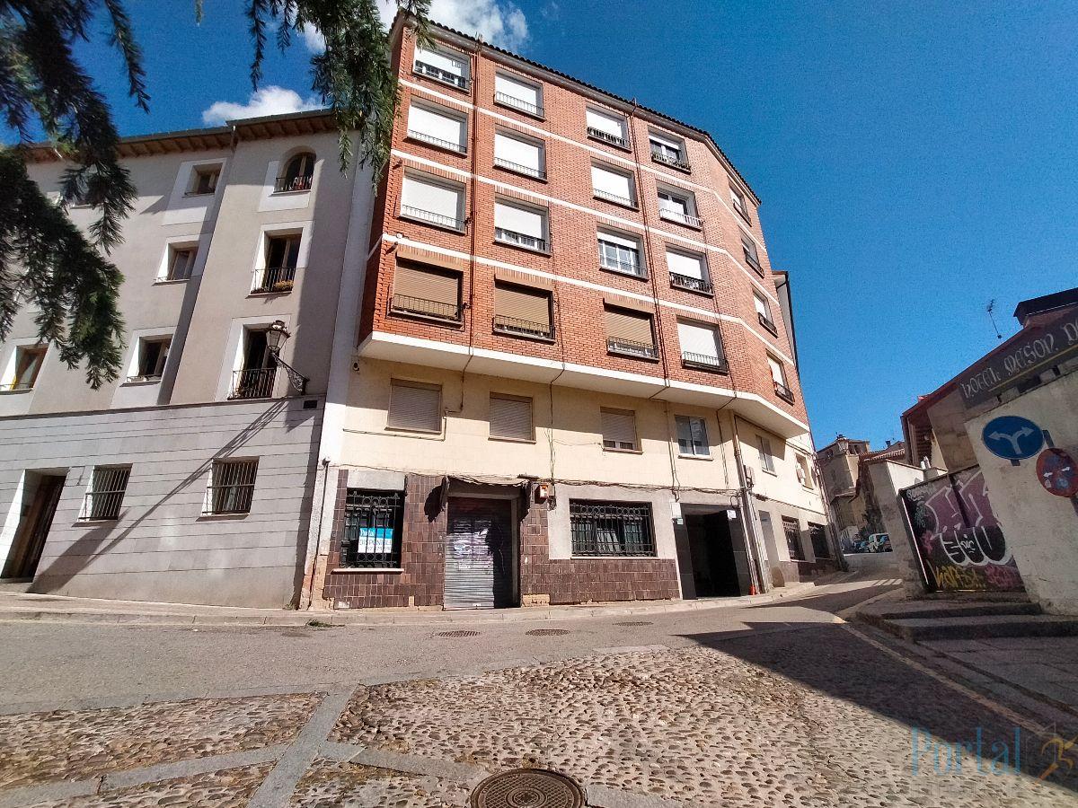 For rent of commercial in Burgos