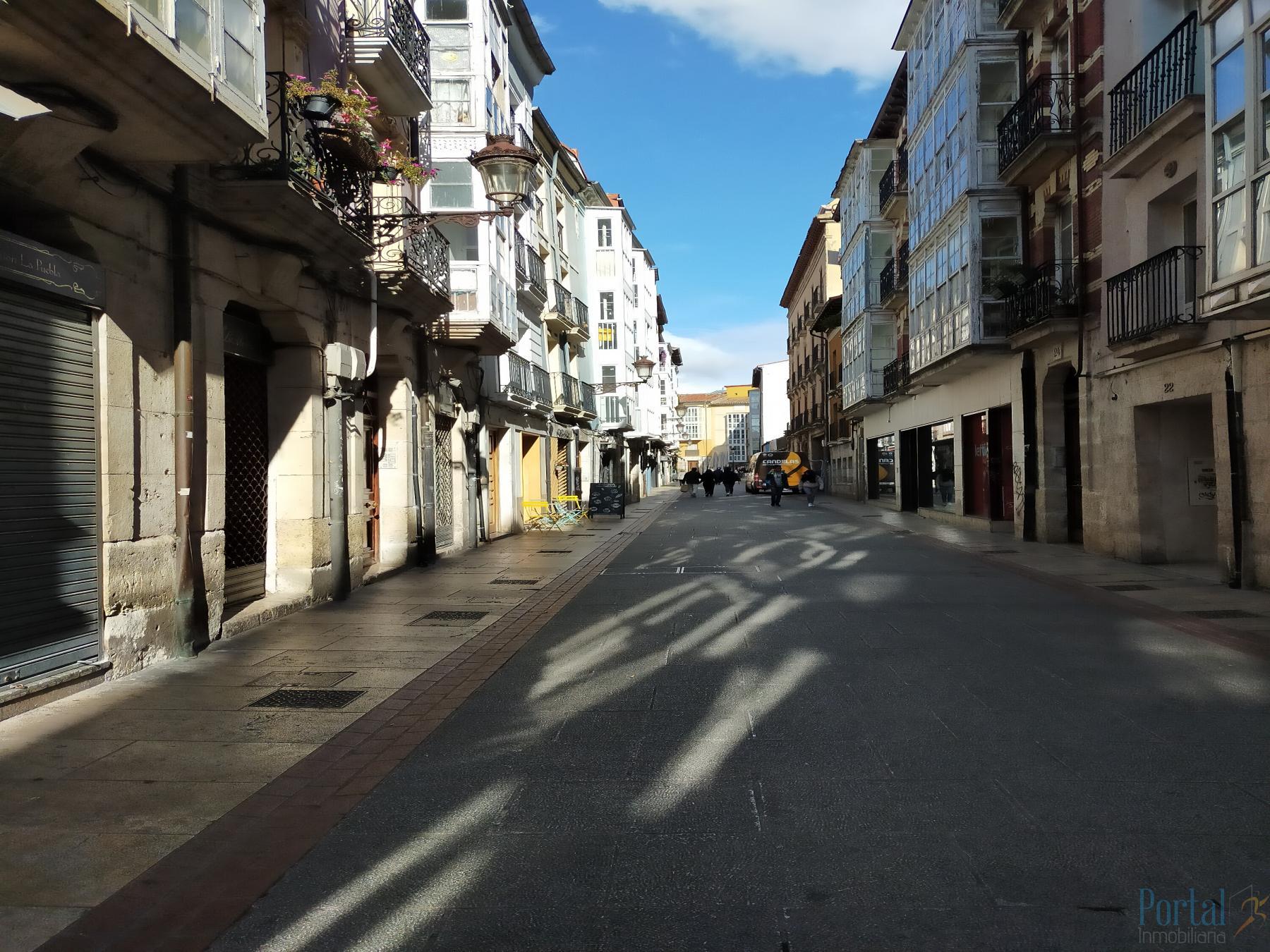 For sale of flat in Burgos