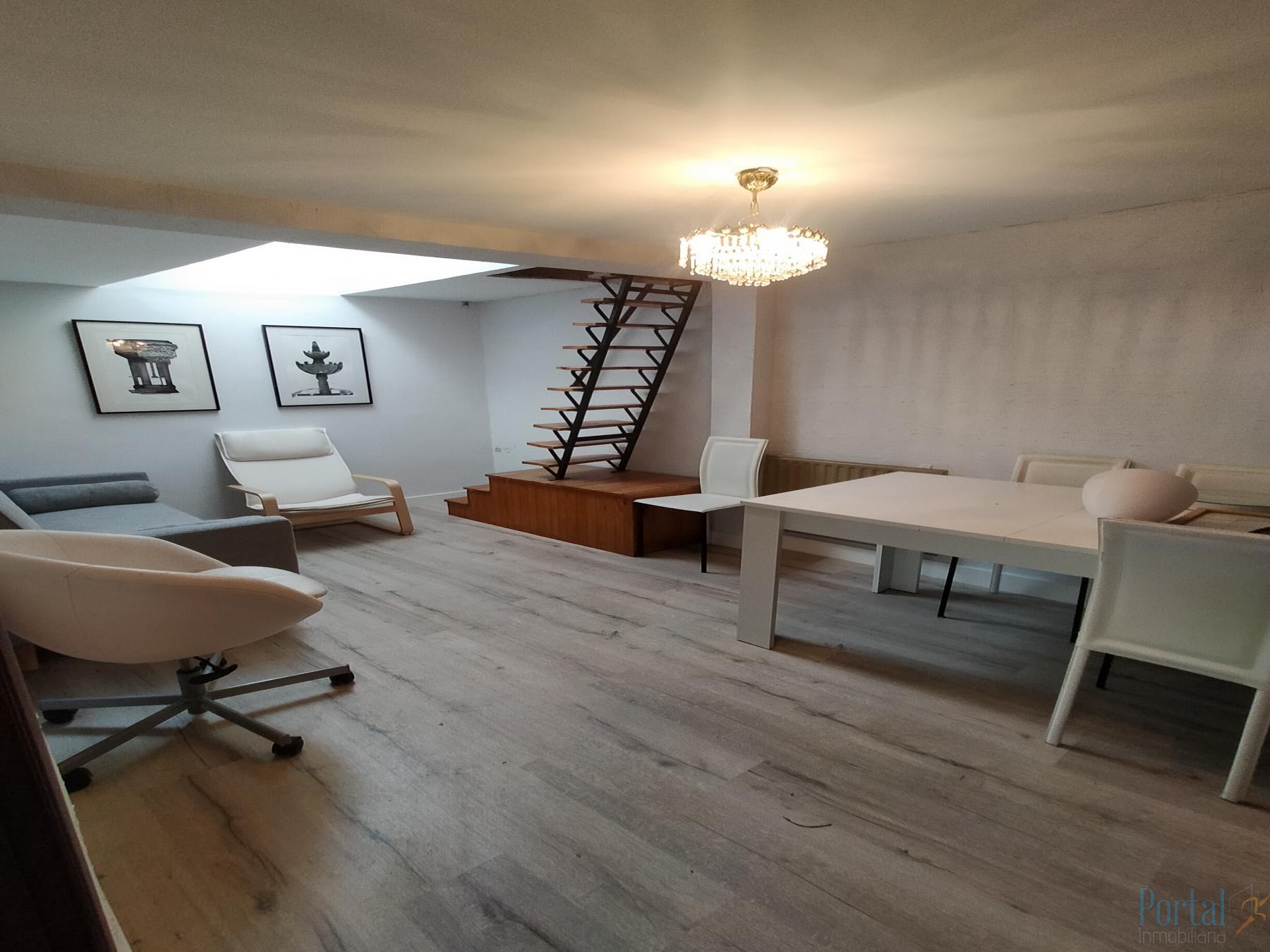 For sale of flat in Burgos