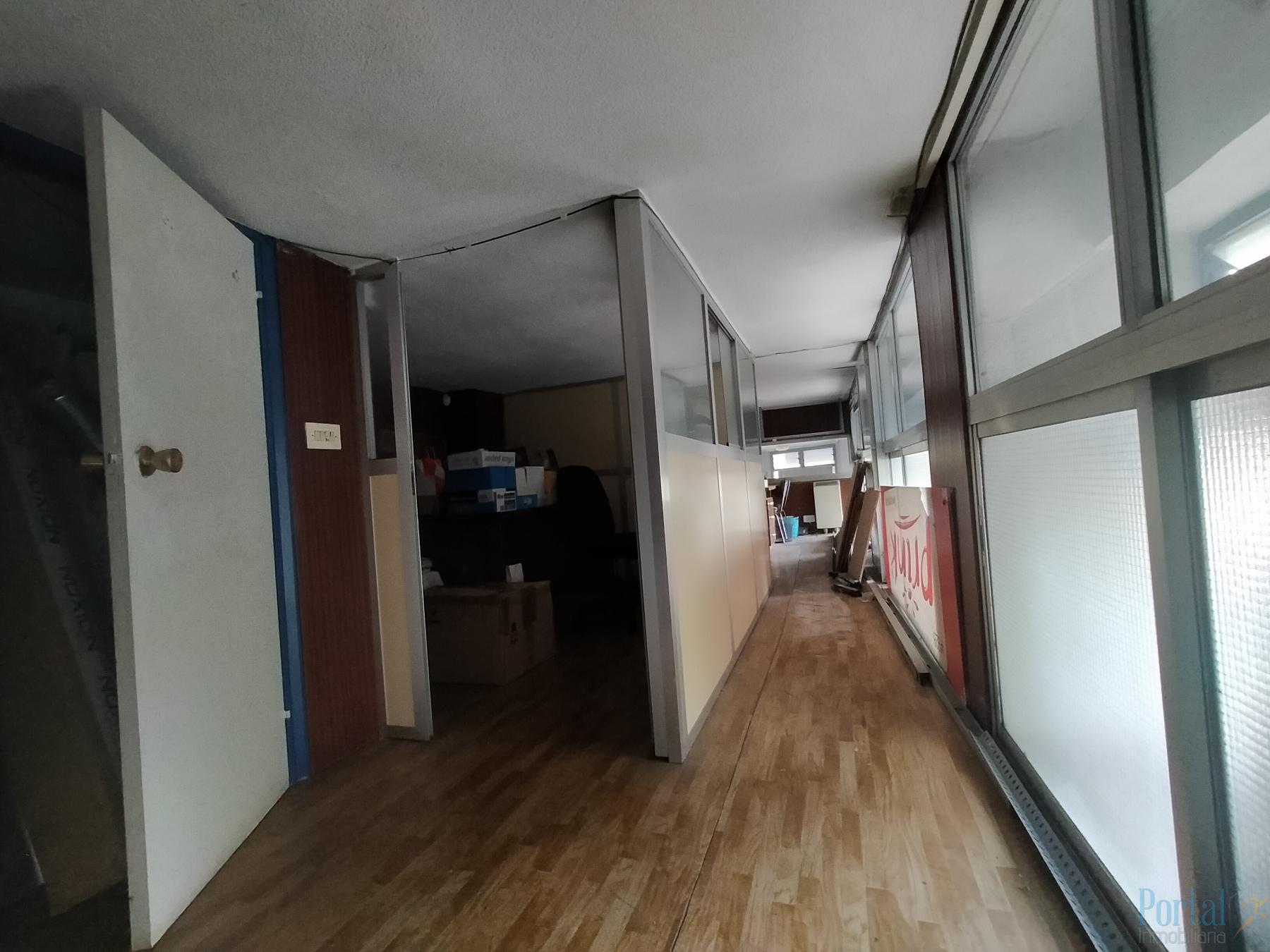 For rent of commercial in Burgos
