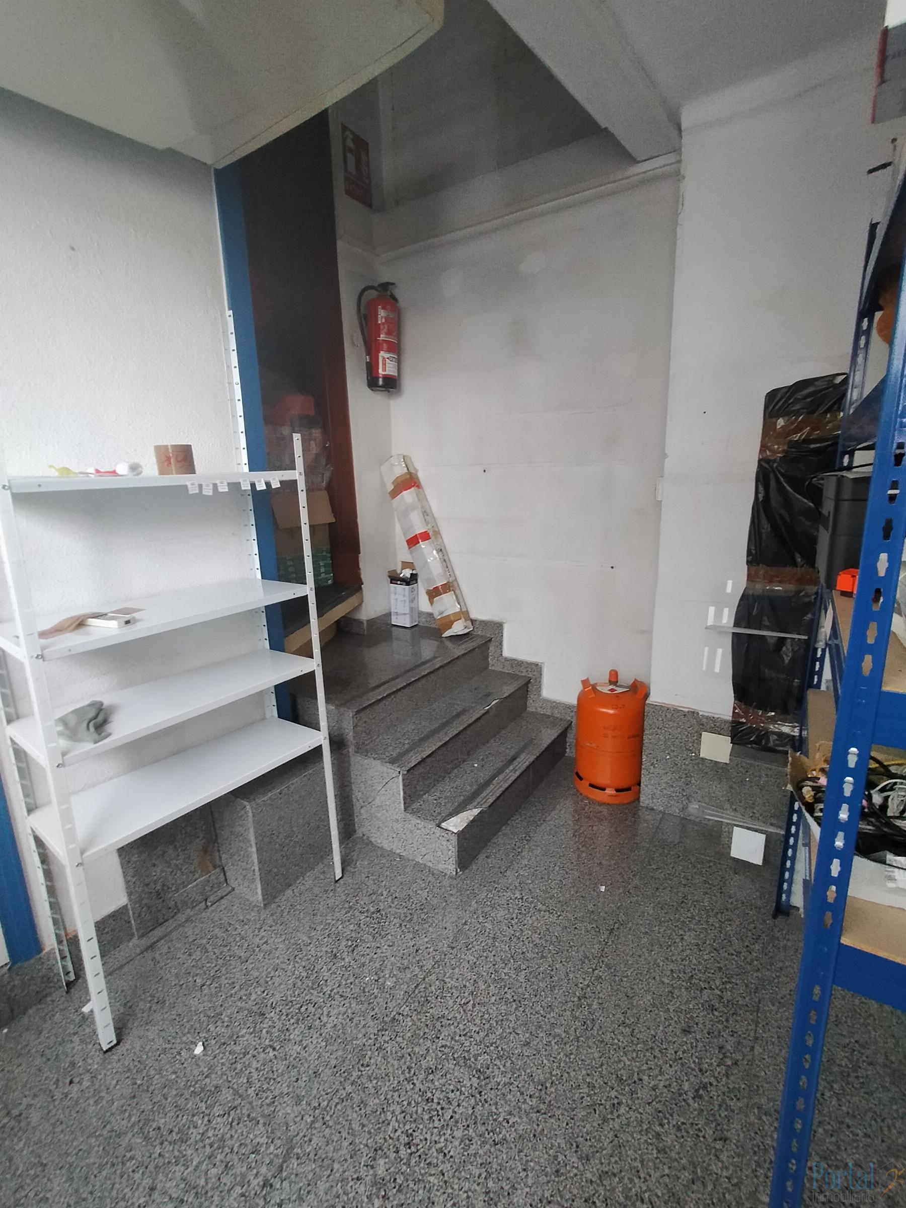 For rent of commercial in Burgos