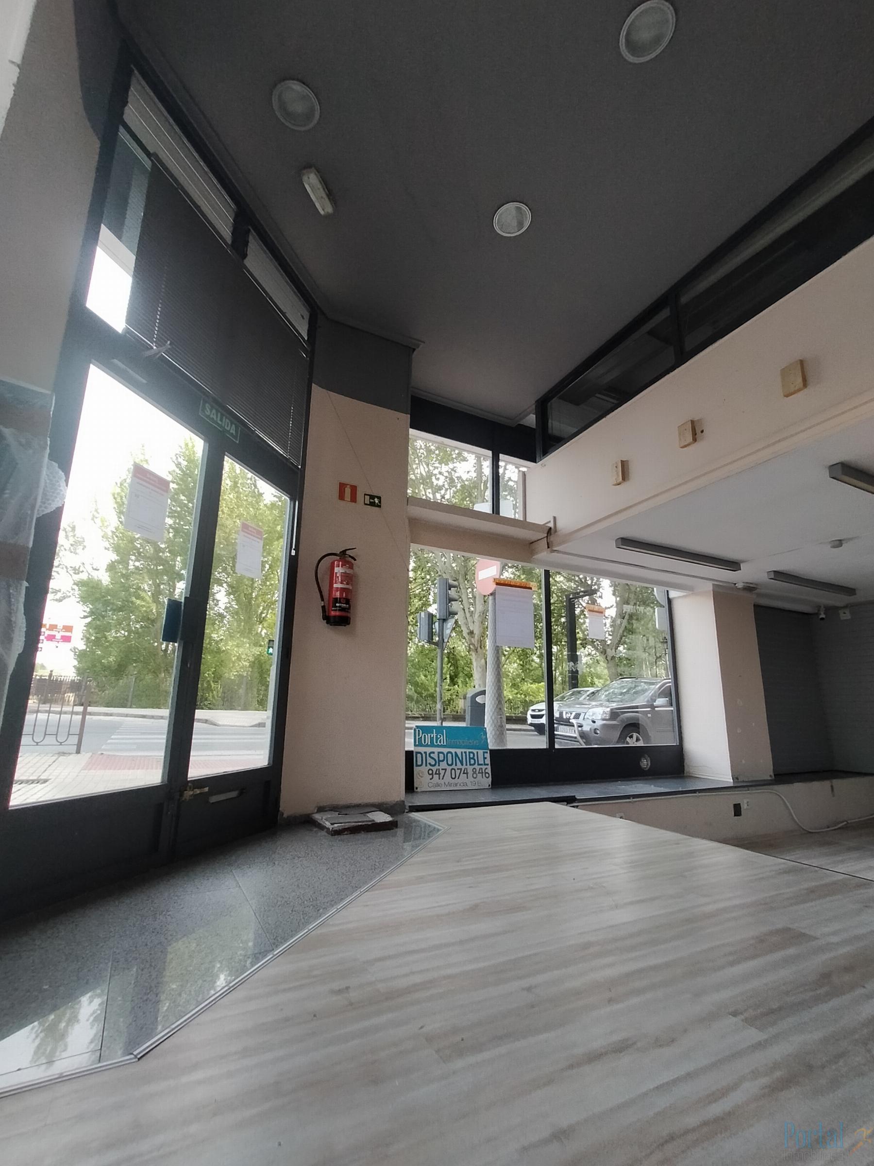 For rent of commercial in Burgos