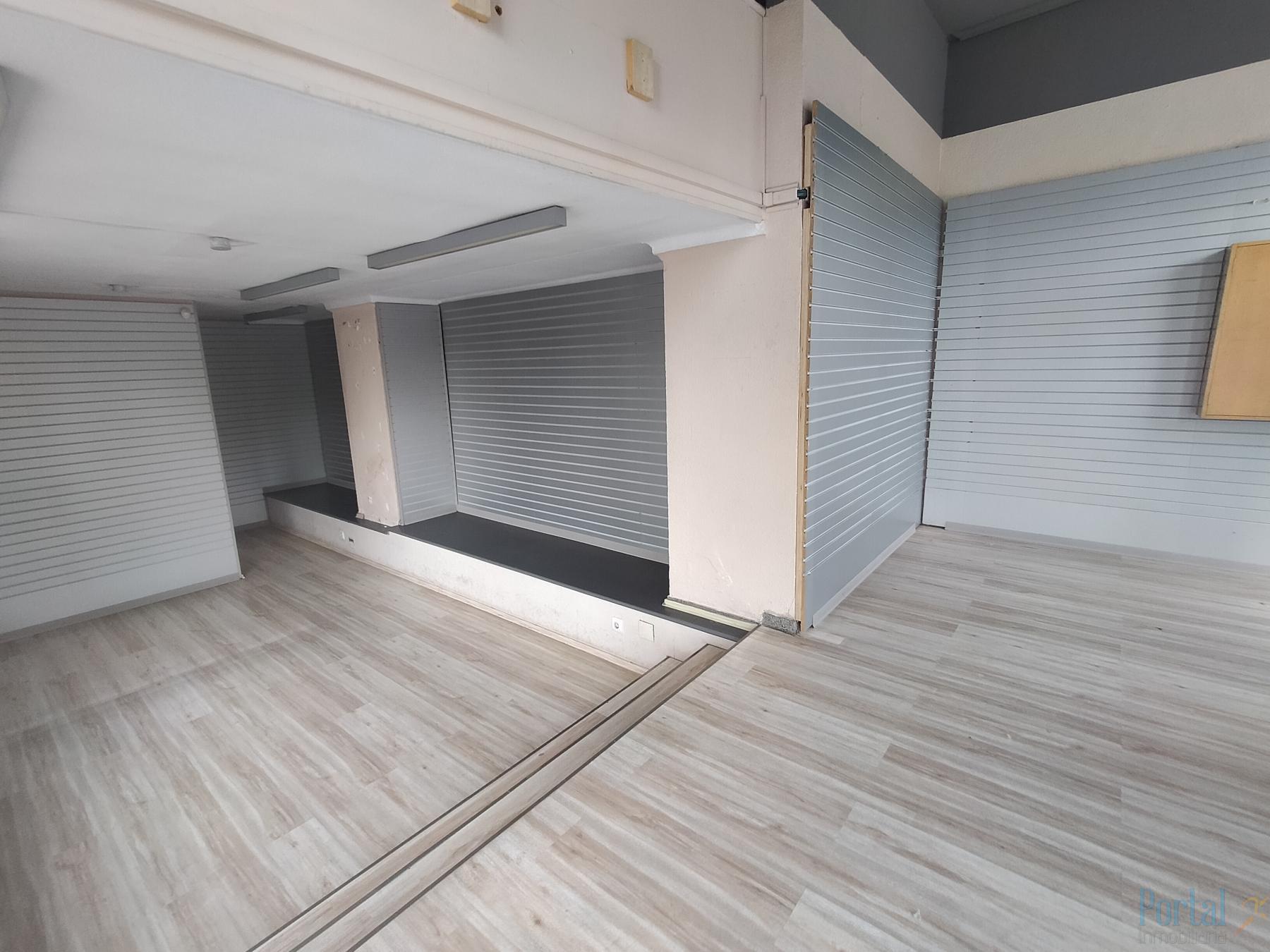 For rent of commercial in Burgos