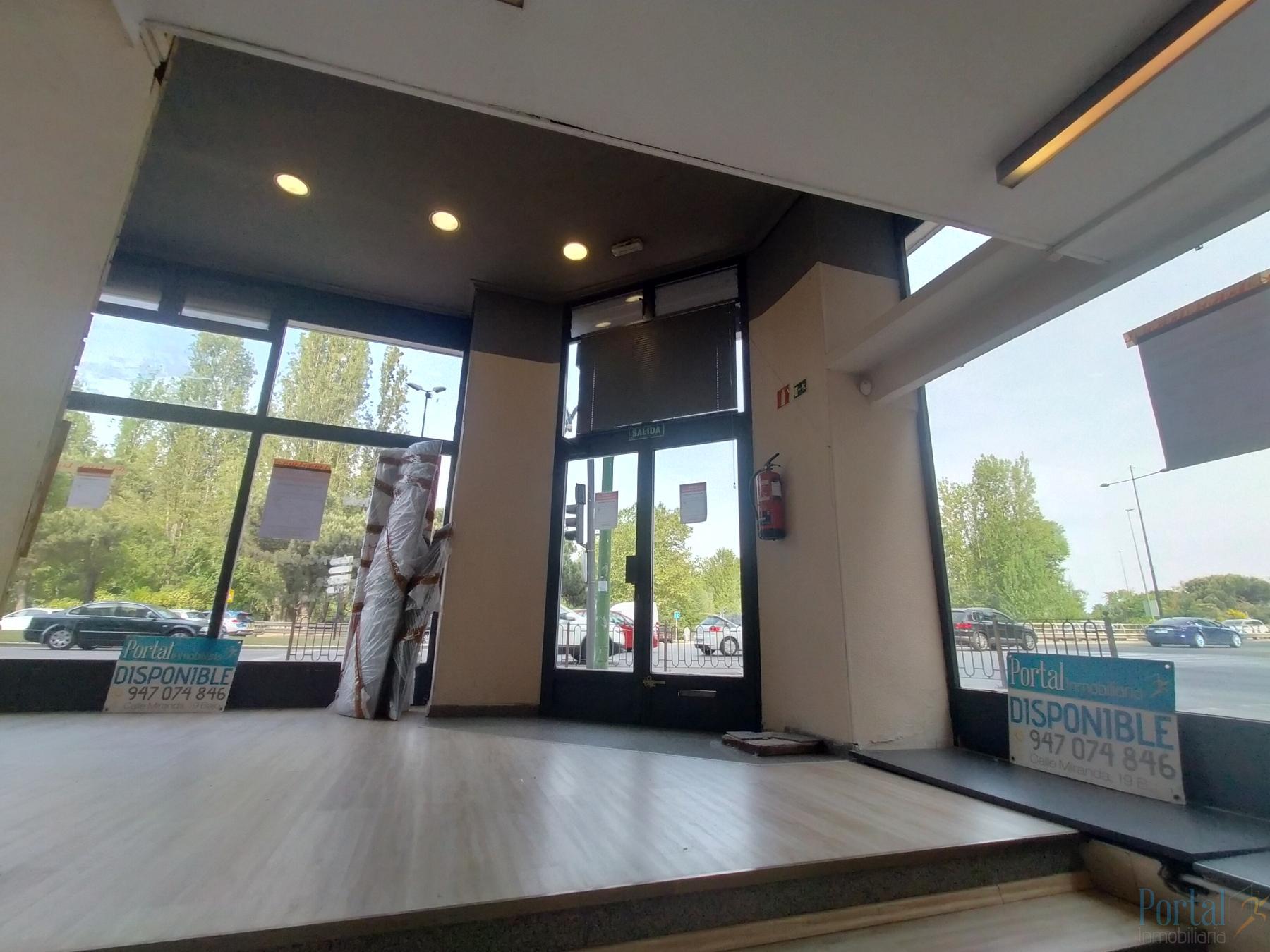 For rent of commercial in Burgos