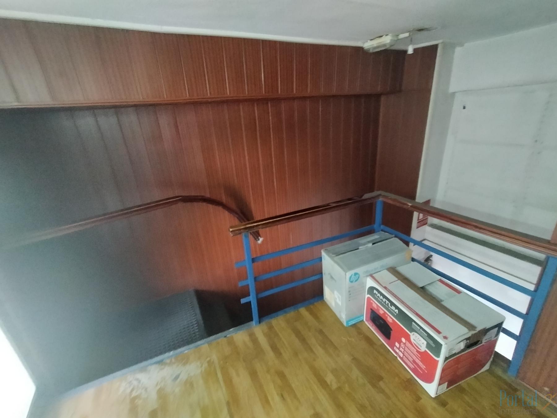 For rent of commercial in Burgos