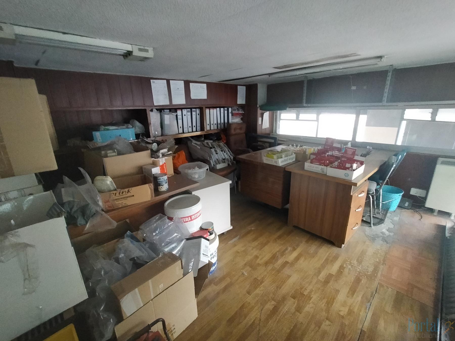 For rent of commercial in Burgos