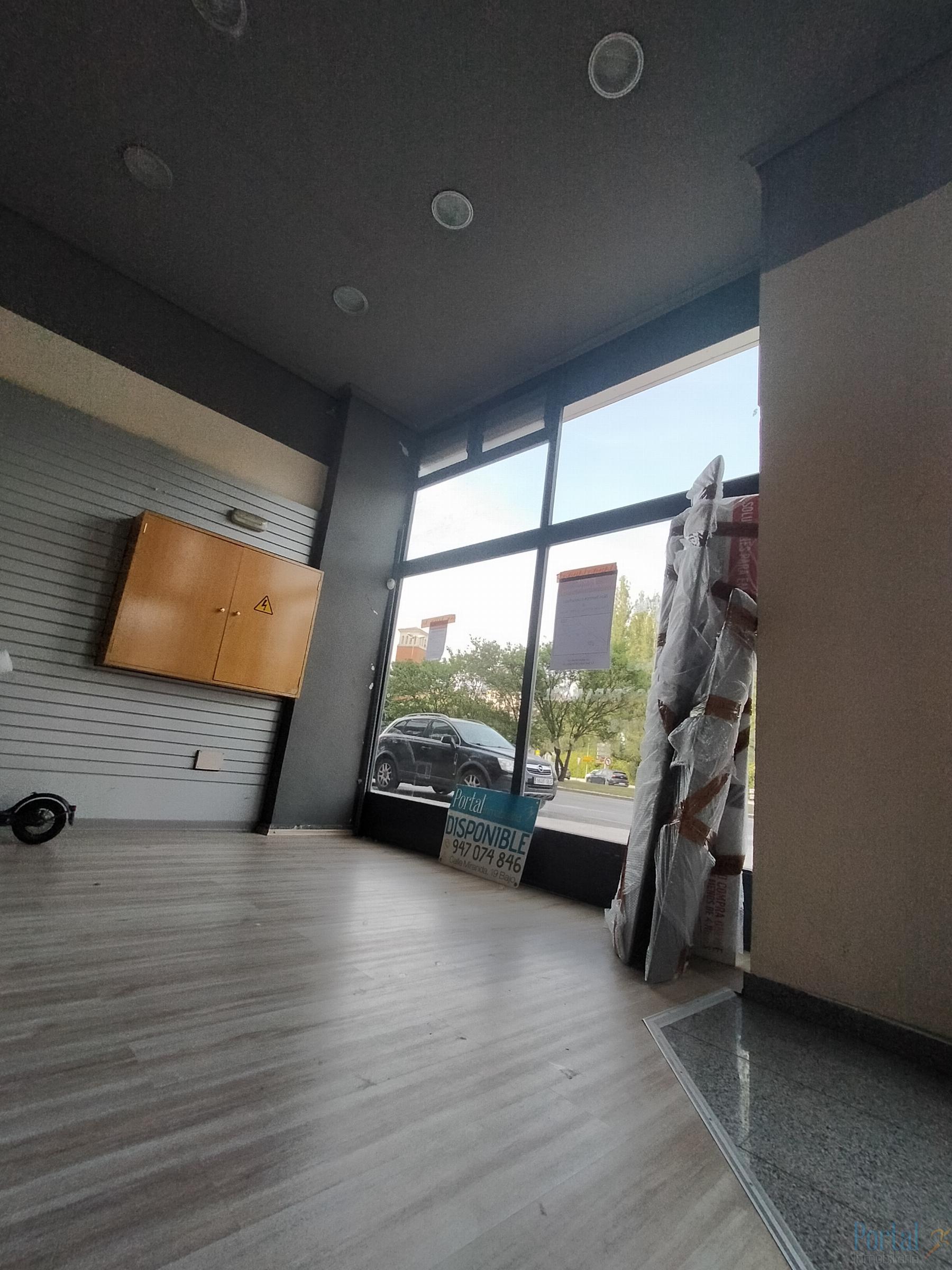 For rent of commercial in Burgos