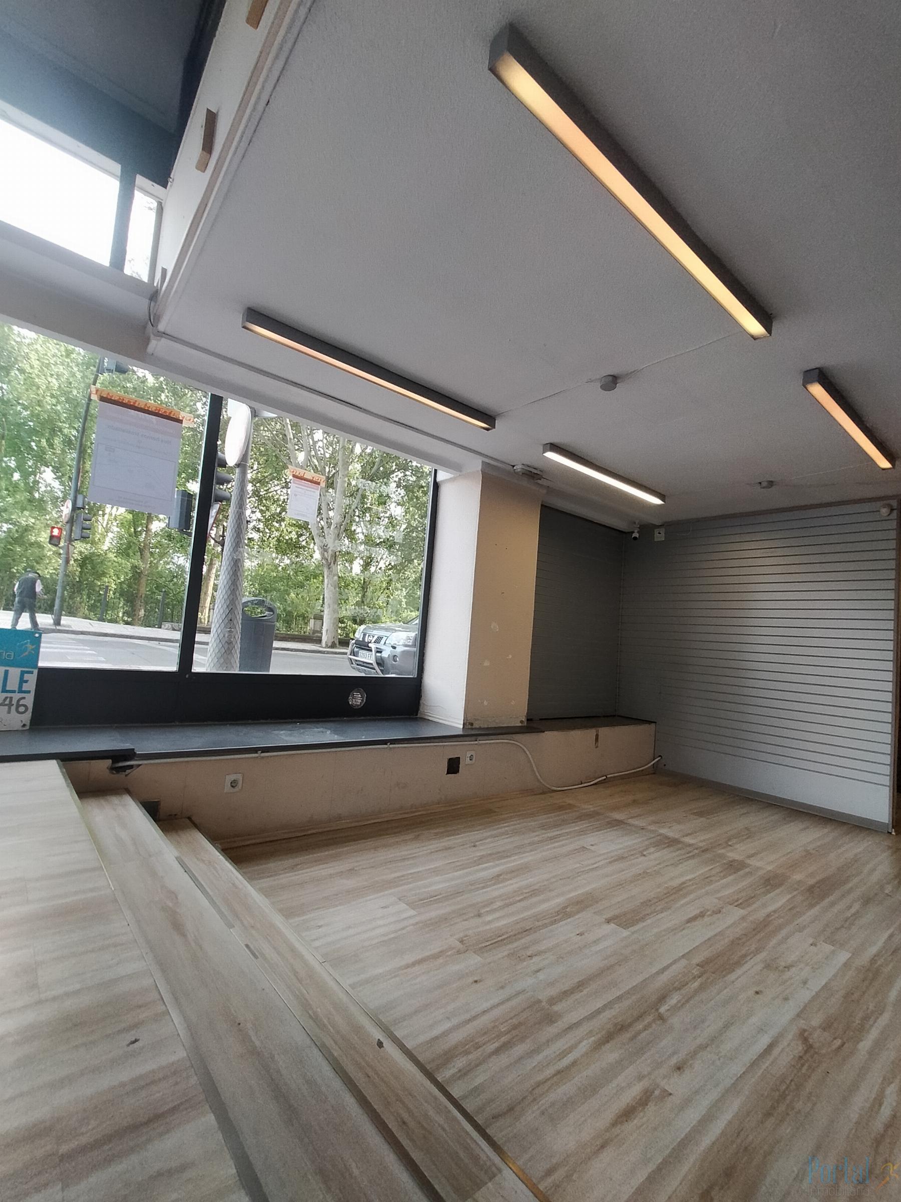 For rent of commercial in Burgos