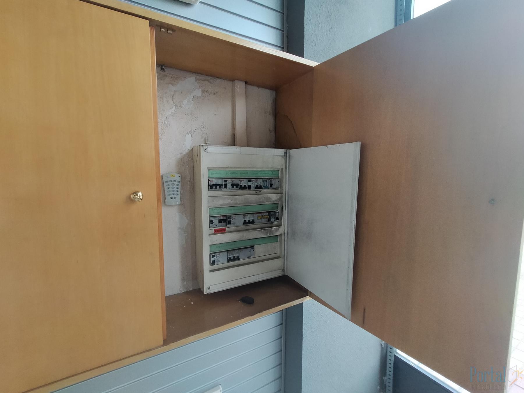 For rent of commercial in Burgos