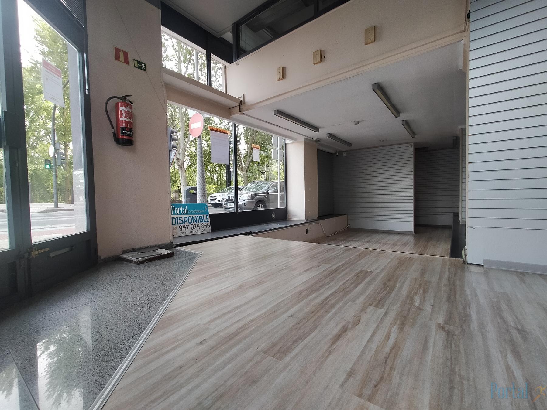 For rent of commercial in Burgos