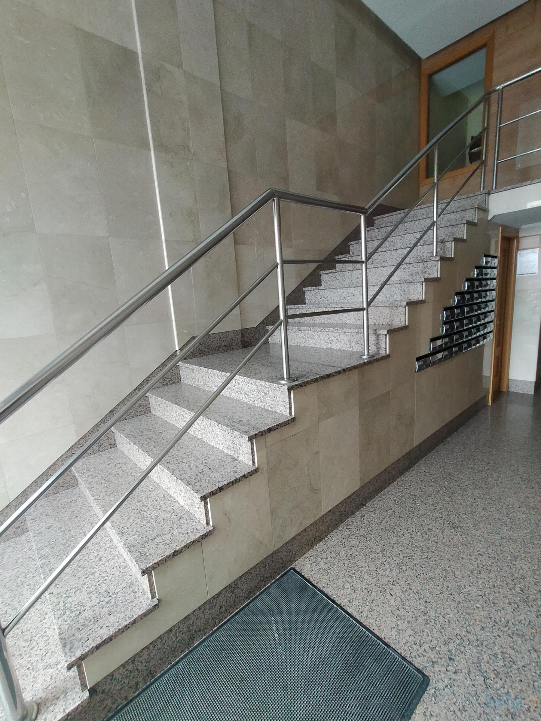 For sale of flat in Burgos