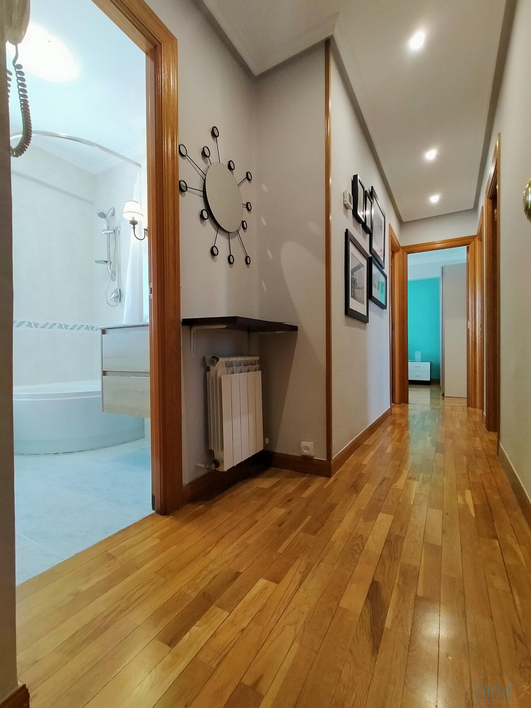 For sale of flat in Burgos