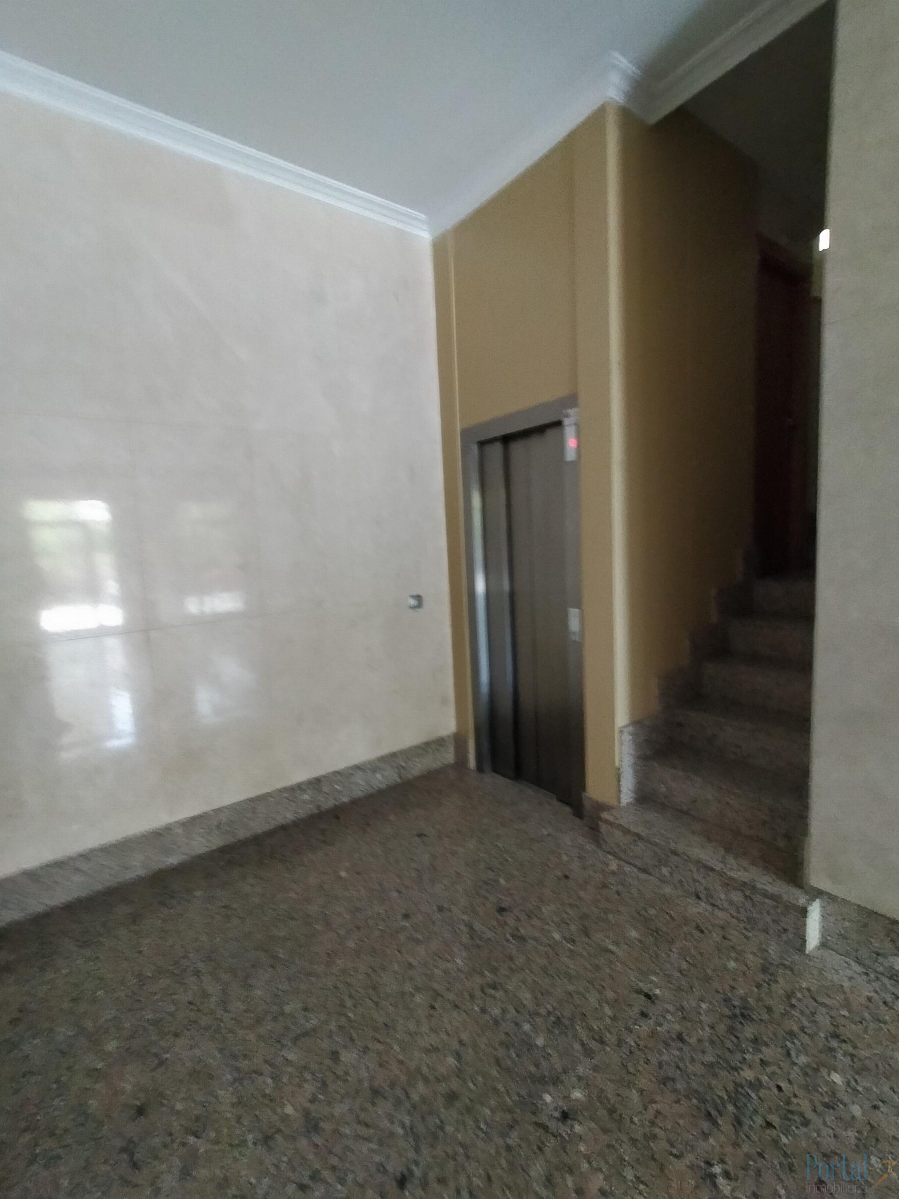 Venta de piso en Burgos