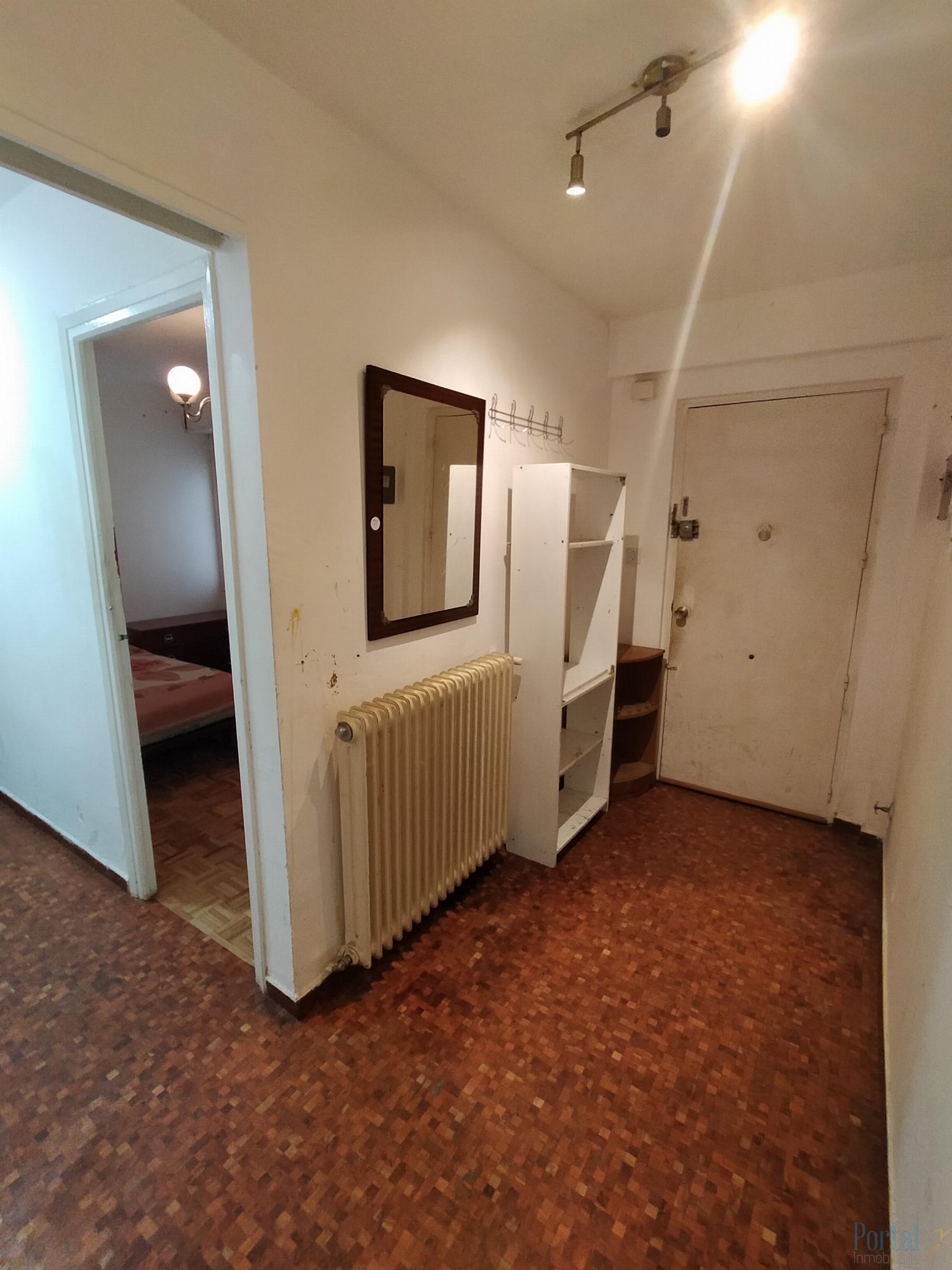 For sale of flat in Burgos