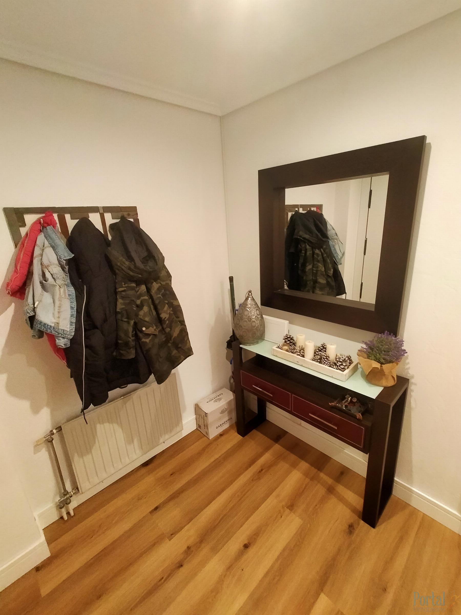 For sale of flat in Burgos