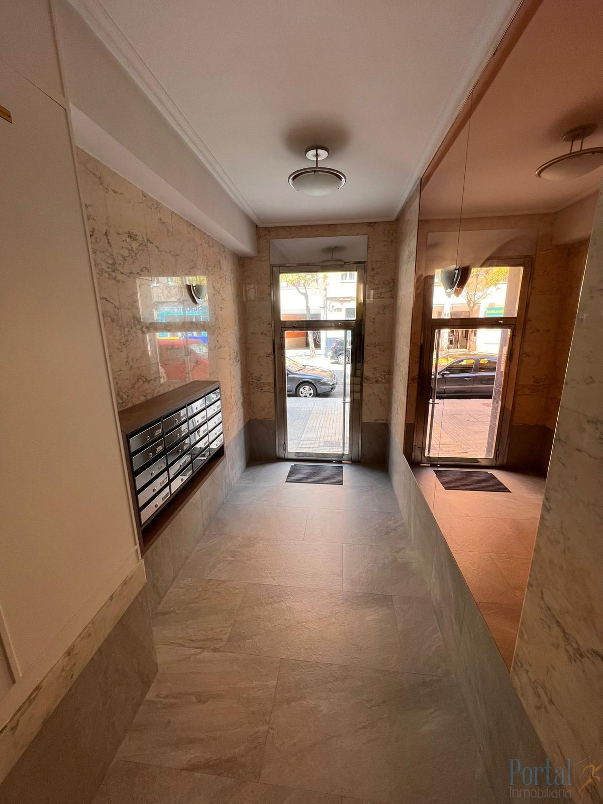 For sale of flat in Burgos
