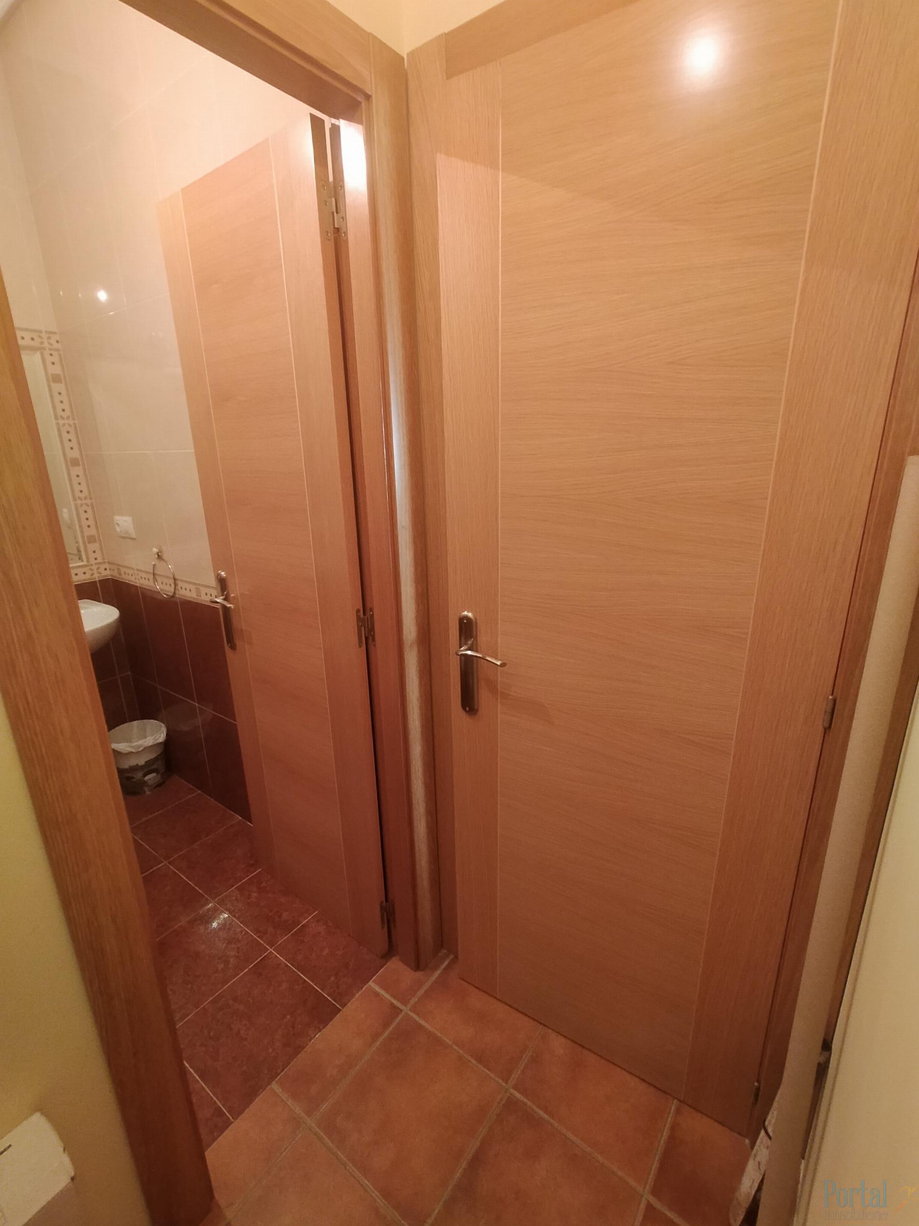 For sale of study in Burgos