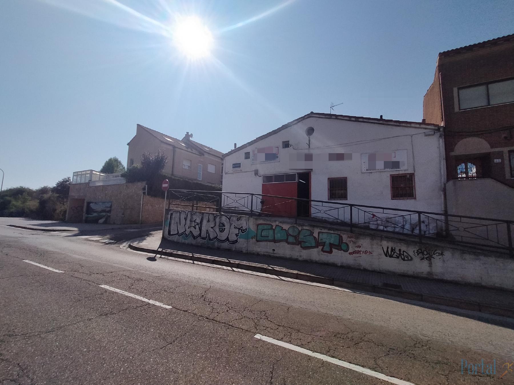 For sale of industrial plant/warehouse in Burgos