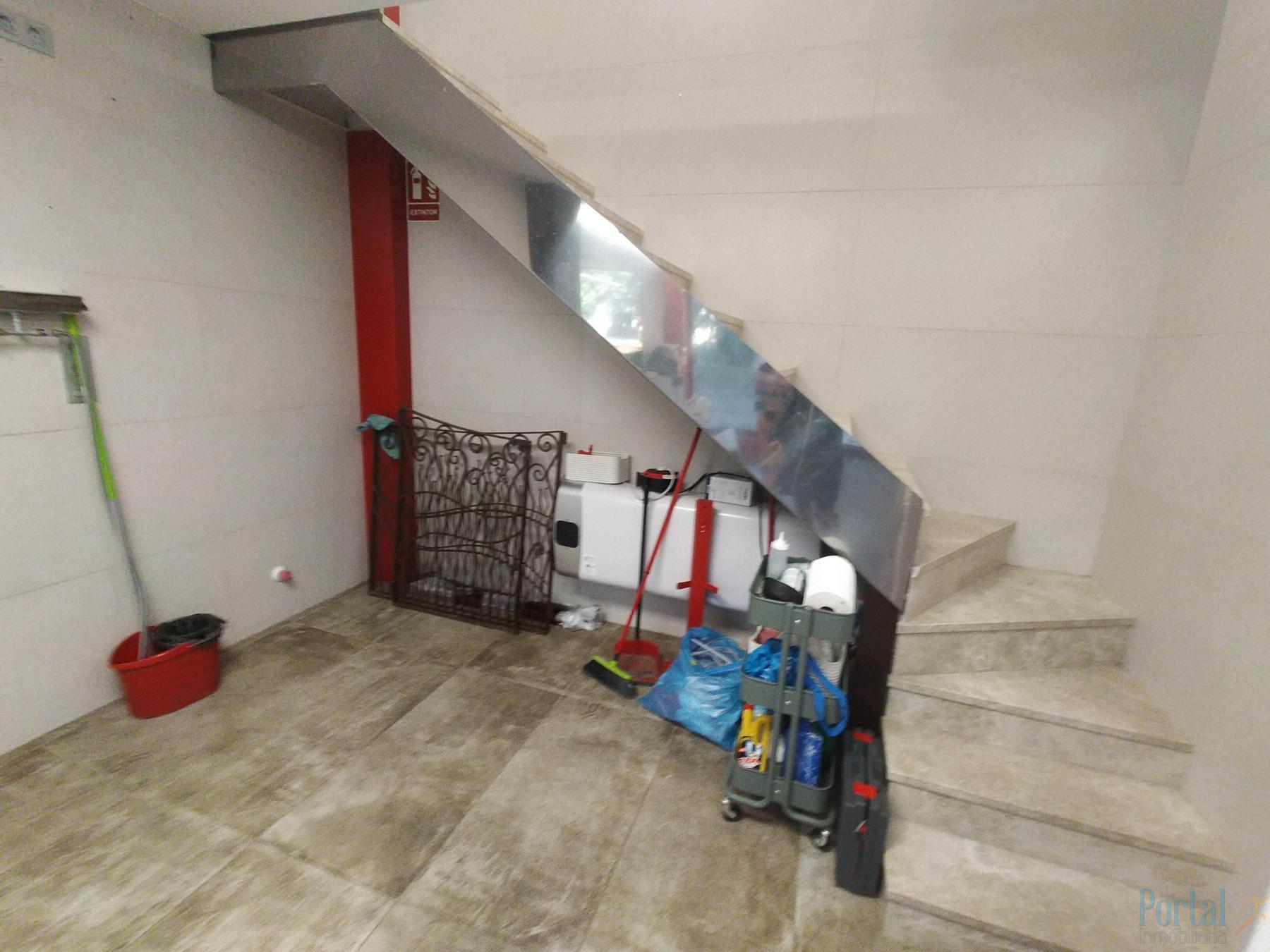 For sale of commercial in Burgos