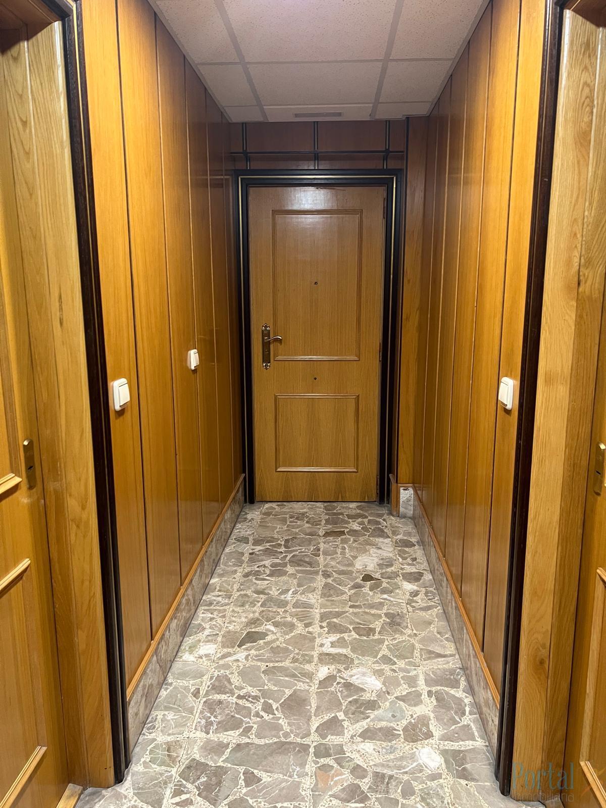 For rent of office in Burgos