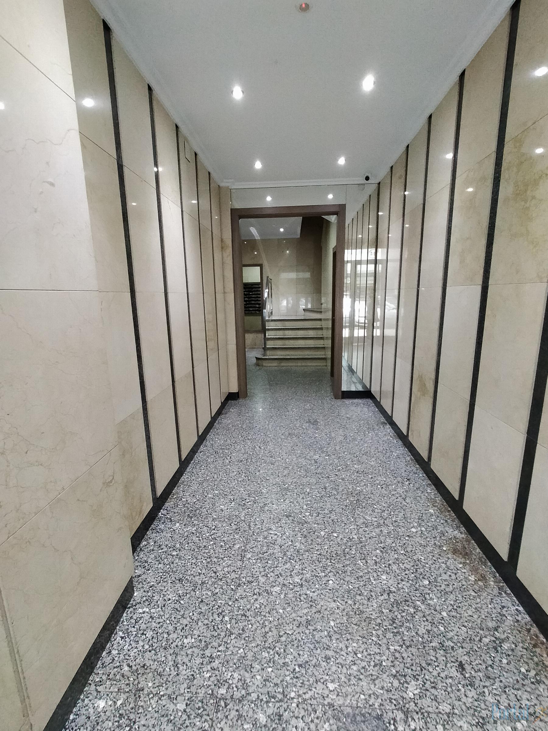 For sale of flat in Burgos