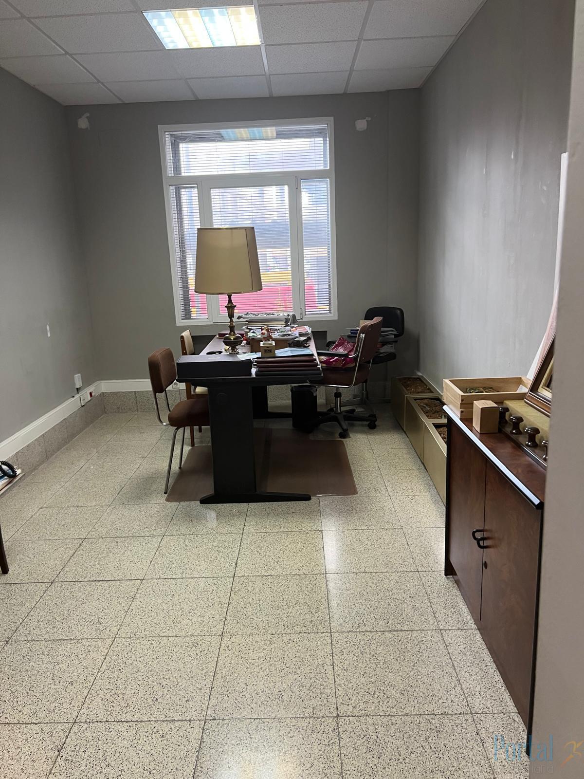 For rent of office in Burgos