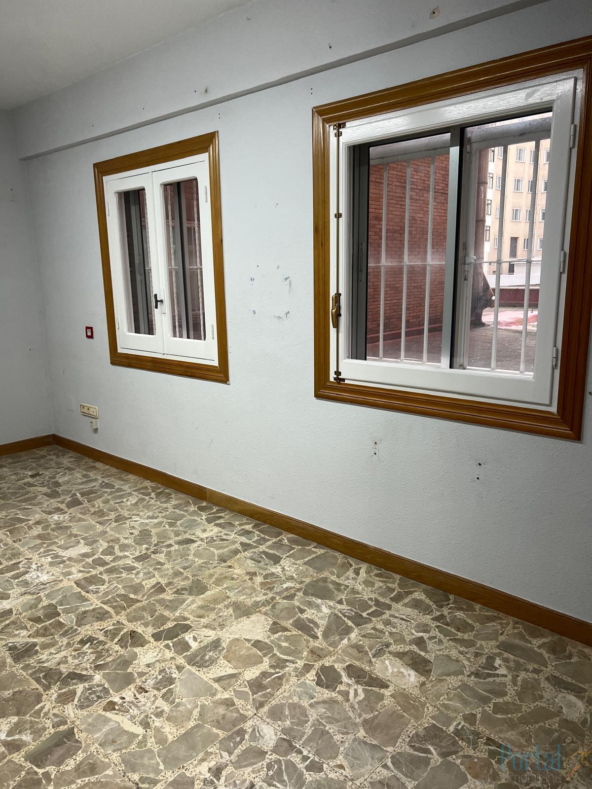 For rent of office in Burgos