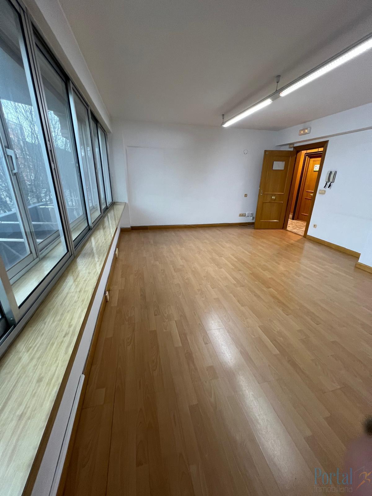 For rent of office in Burgos