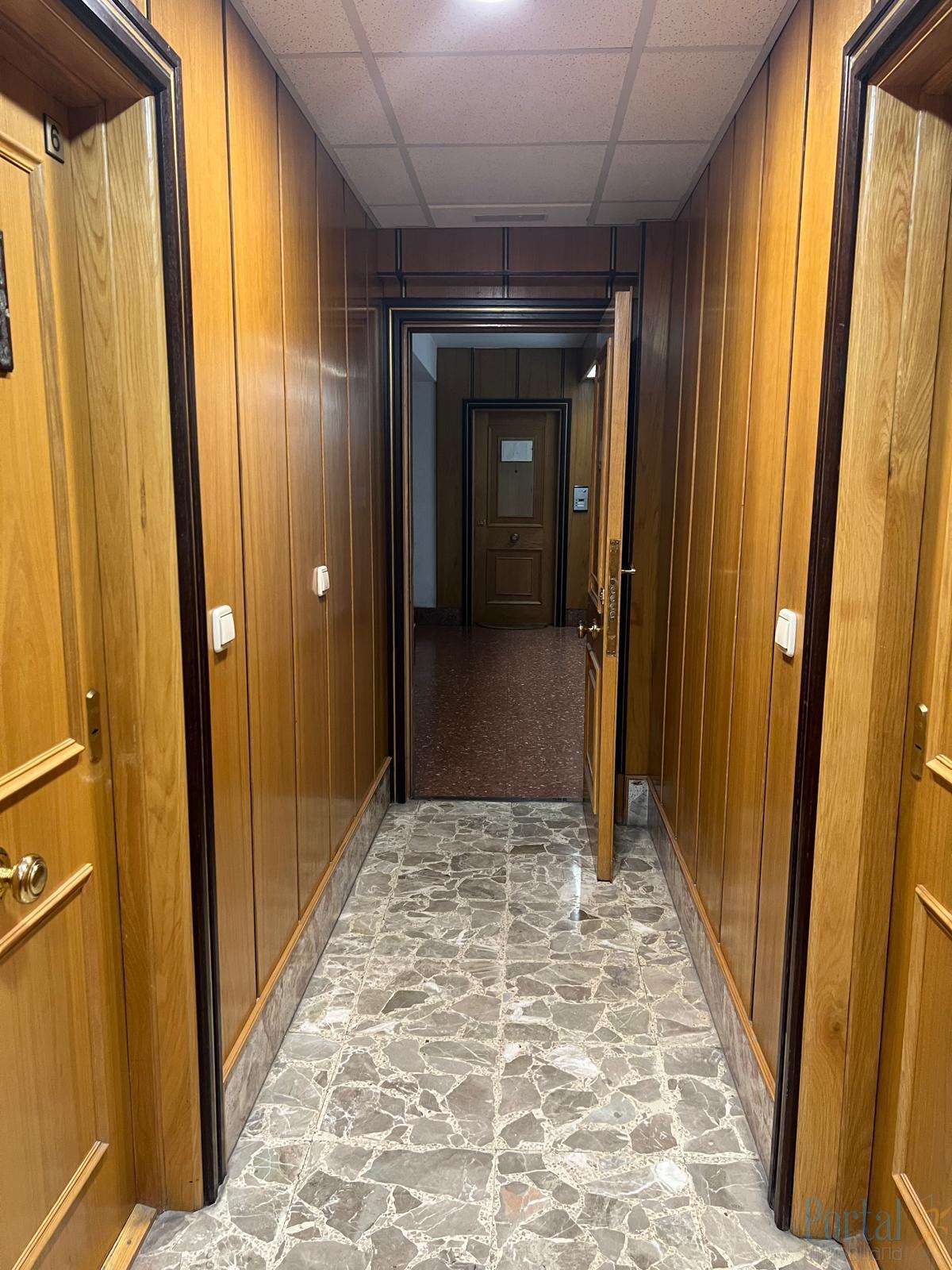 For rent of office in Burgos