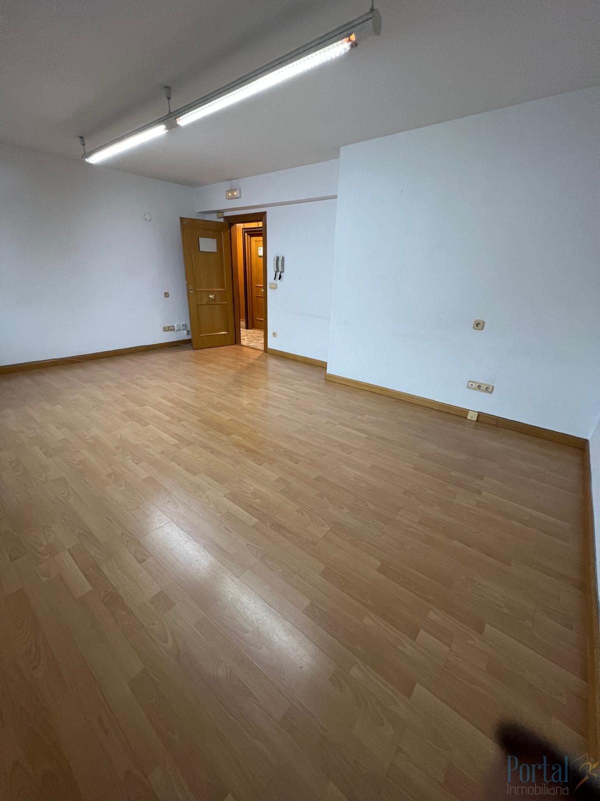 For rent of office in Burgos