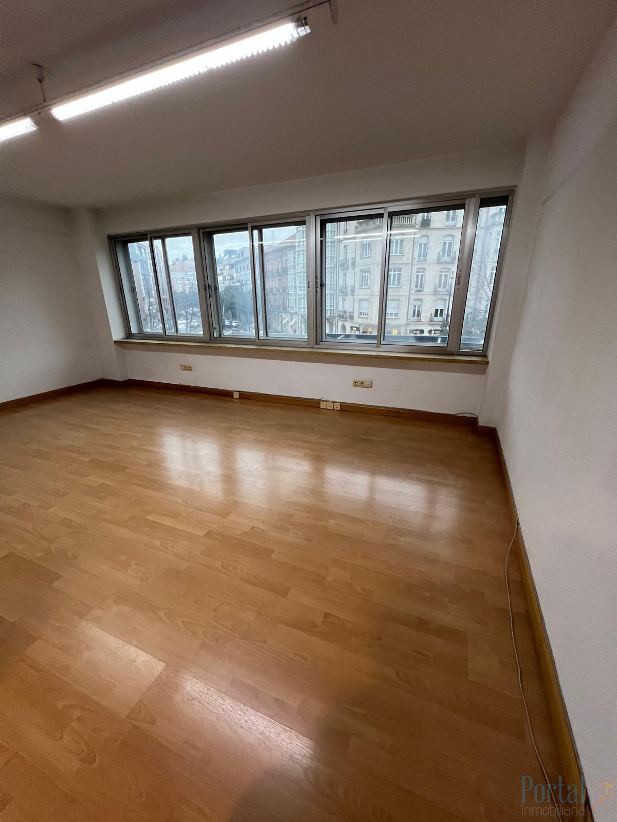 For rent of office in Burgos