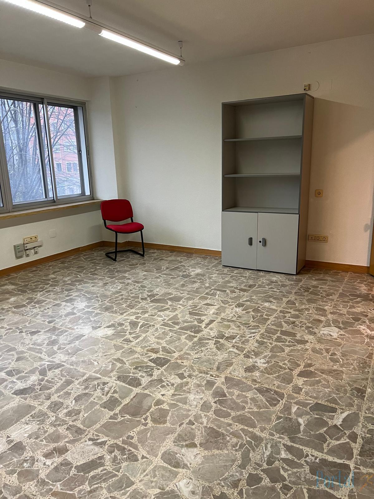 For rent of office in Burgos
