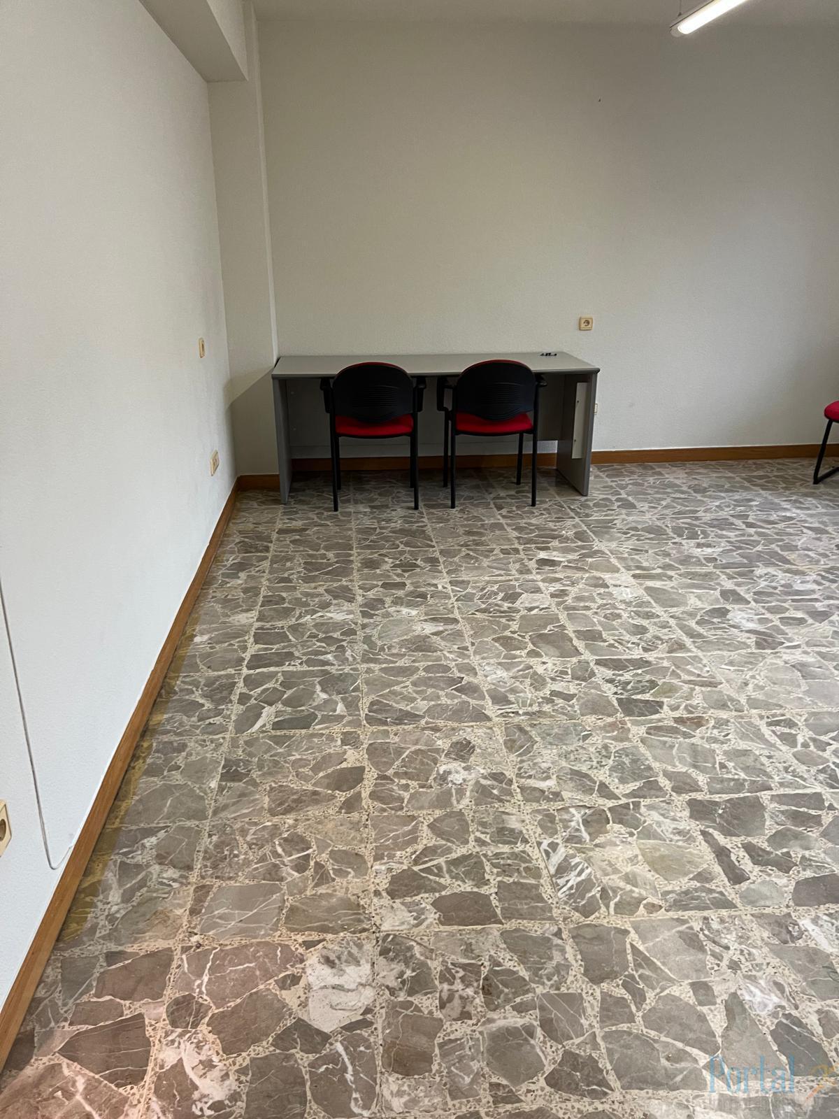 For rent of office in Burgos