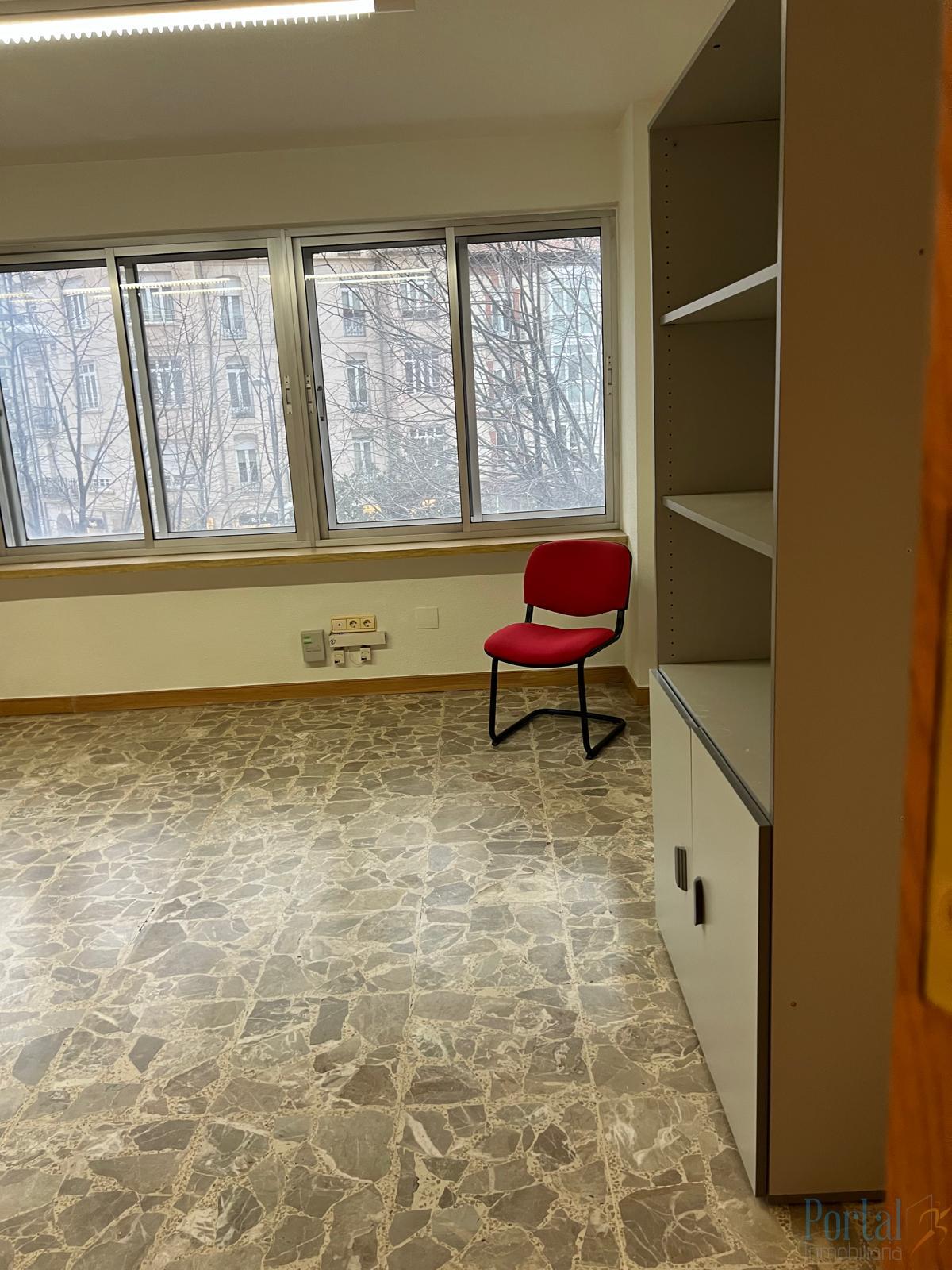 For rent of office in Burgos