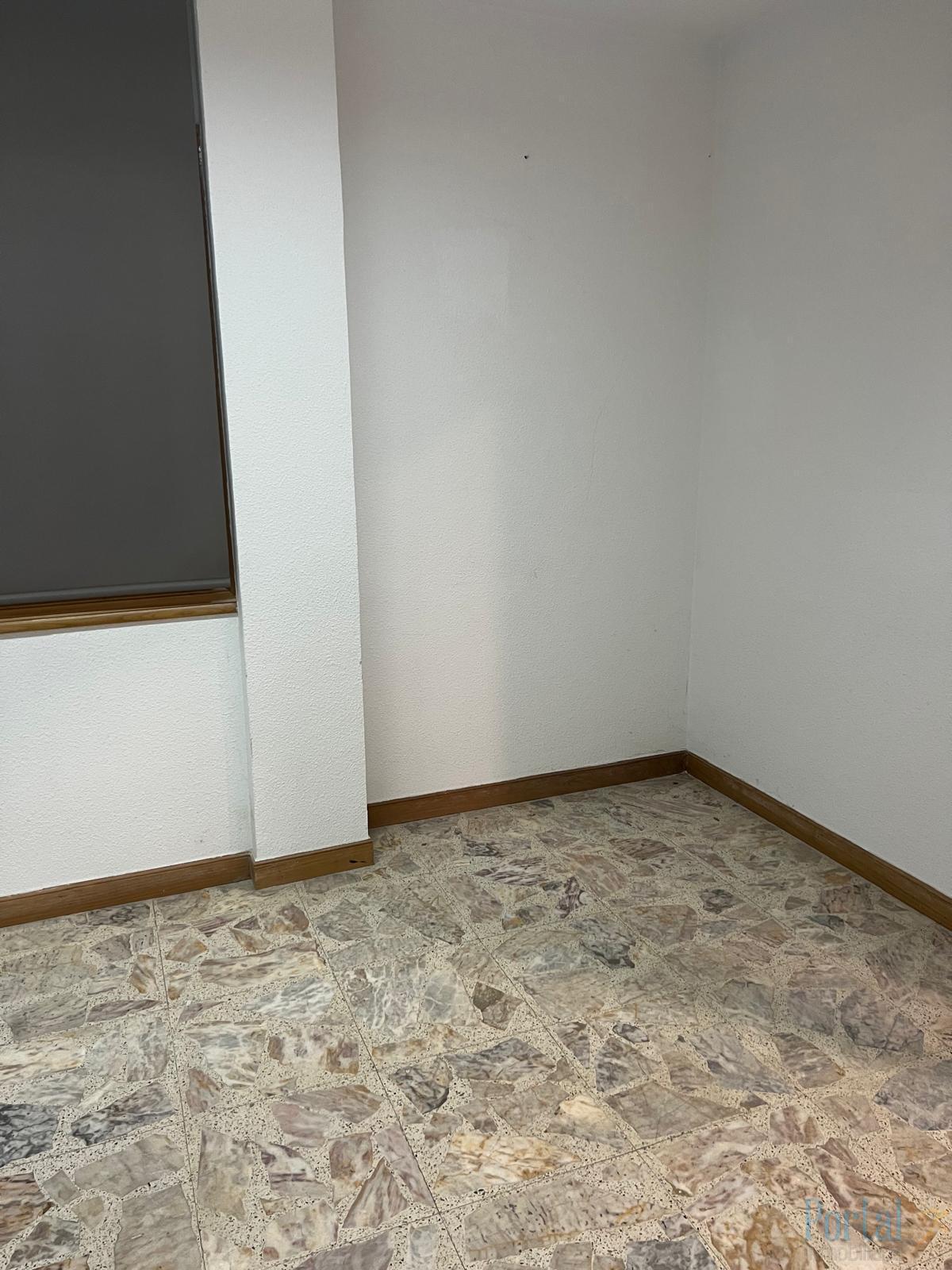 For rent of office in Burgos