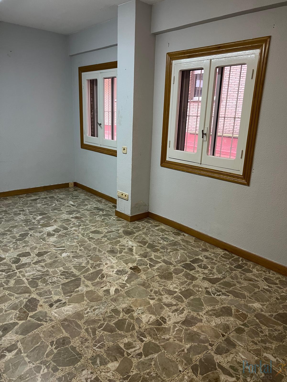 For rent of office in Burgos