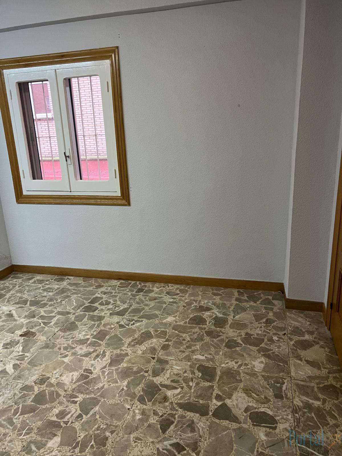 For rent of office in Burgos