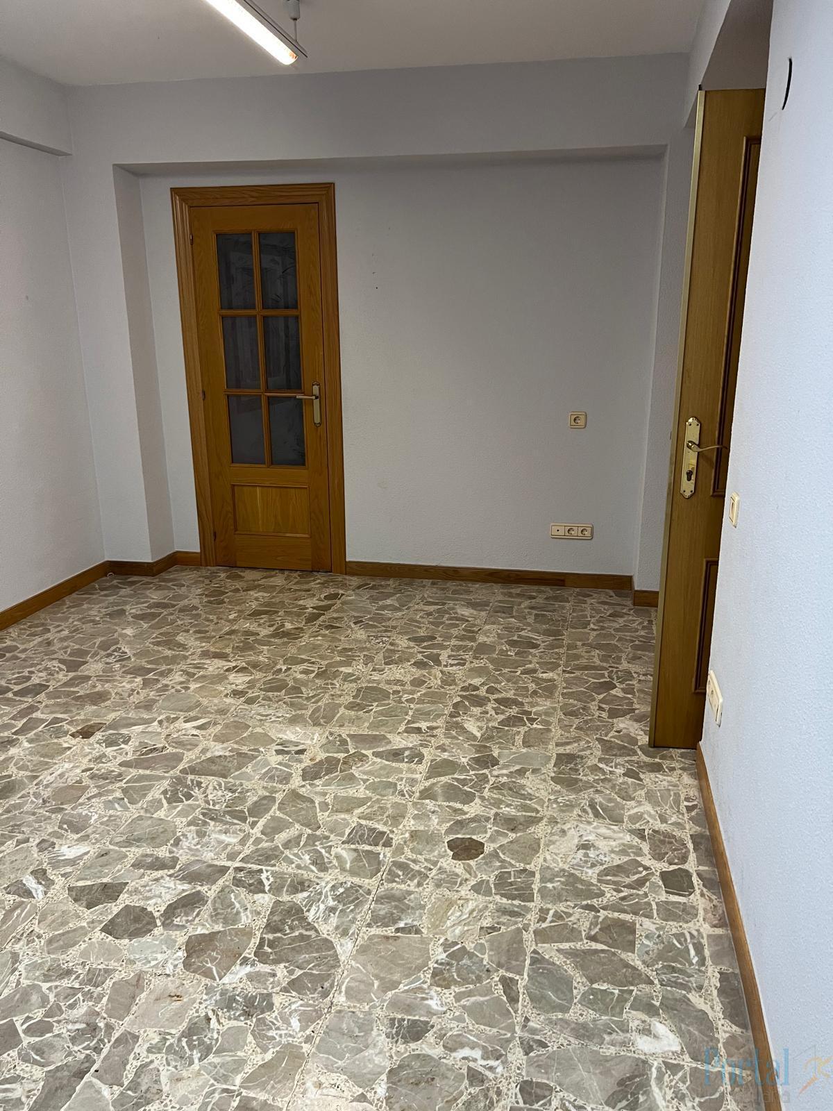 For rent of office in Burgos