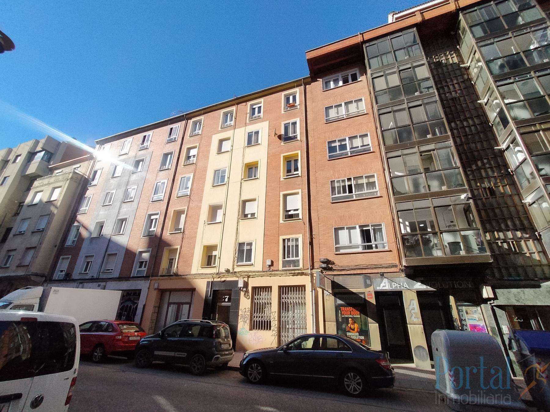 Venta de piso en Burgos