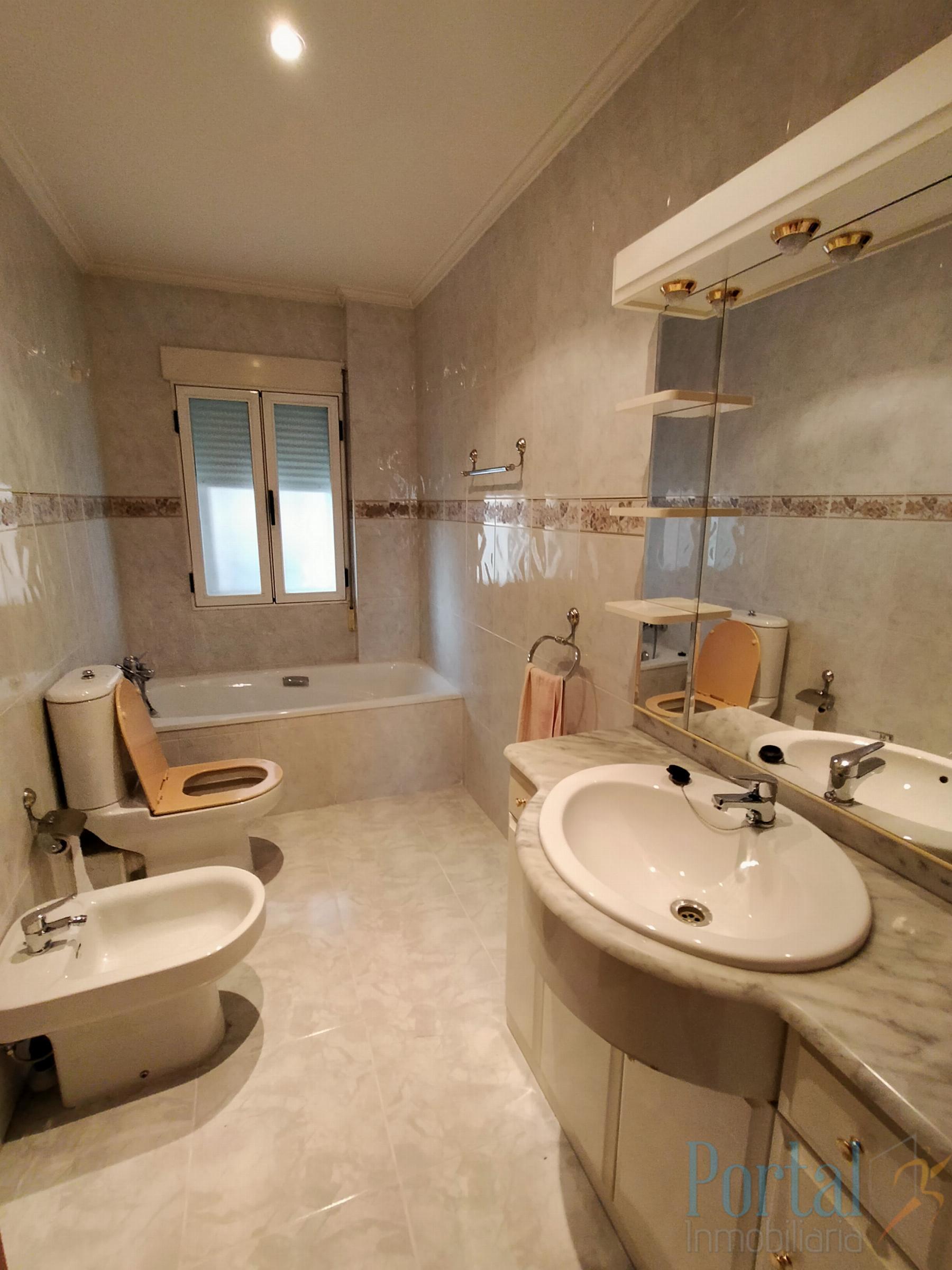 Venta de piso en Burgos