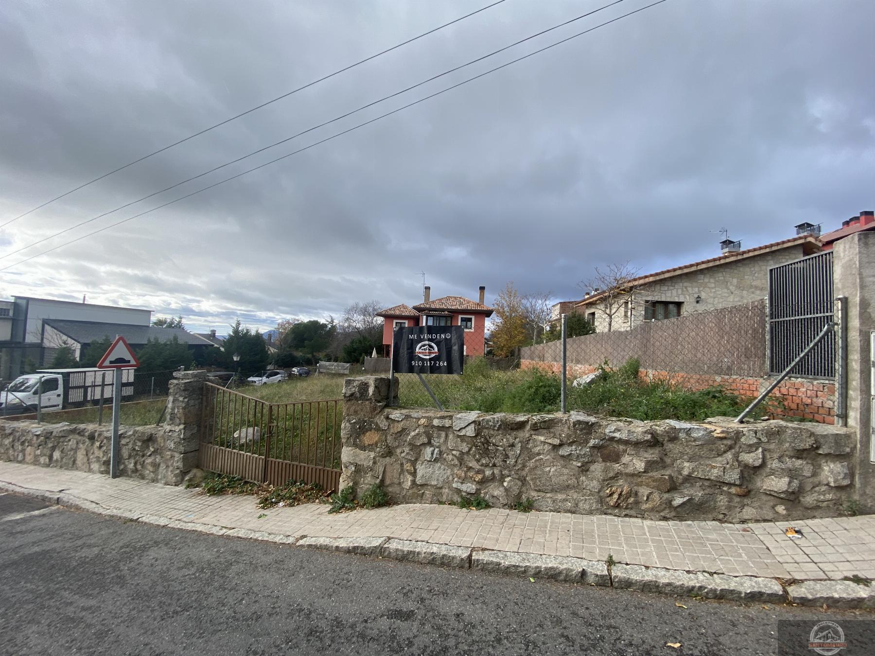 For sale of land in Collado Mediano