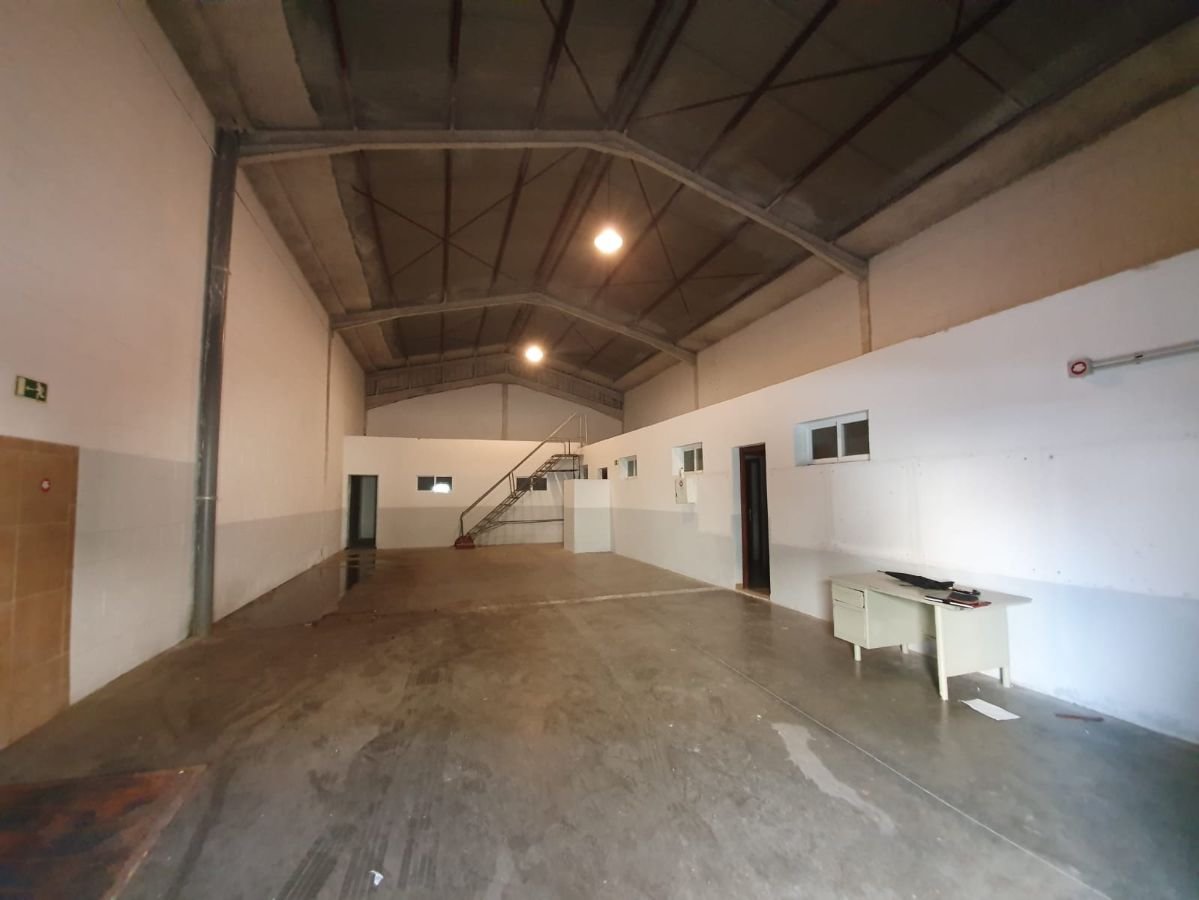 For sale of industrial plant/warehouse in Jerez de la Frontera