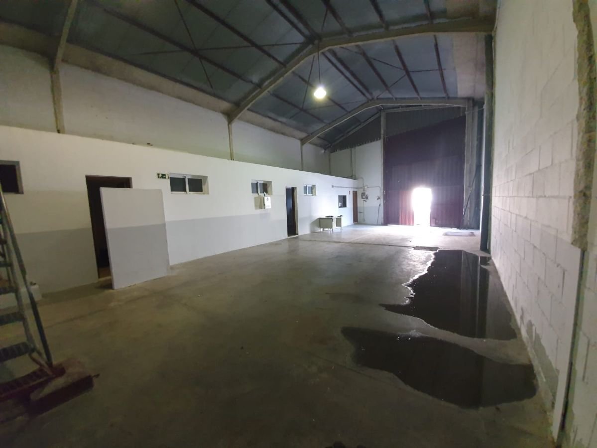 For sale of industrial plant/warehouse in Jerez de la Frontera